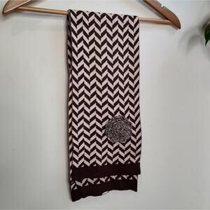 GAP Knit Brown & Cream Chevron Print Scarf
